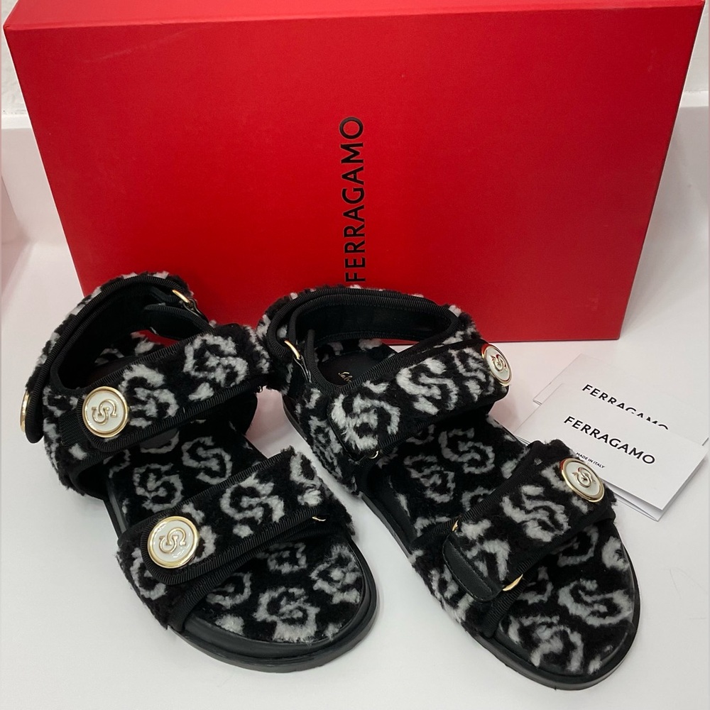NIB  SALVATORE FERRAGAMO Keita J Gal Genuine Shearling Sandal - Picture 8 of 11